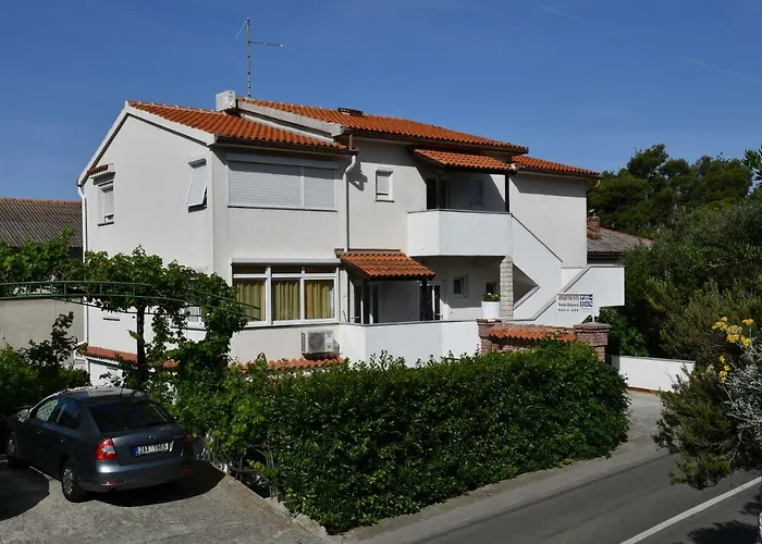 Apartments Josip