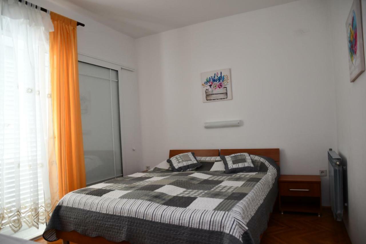 Josip Apartment Rab Town